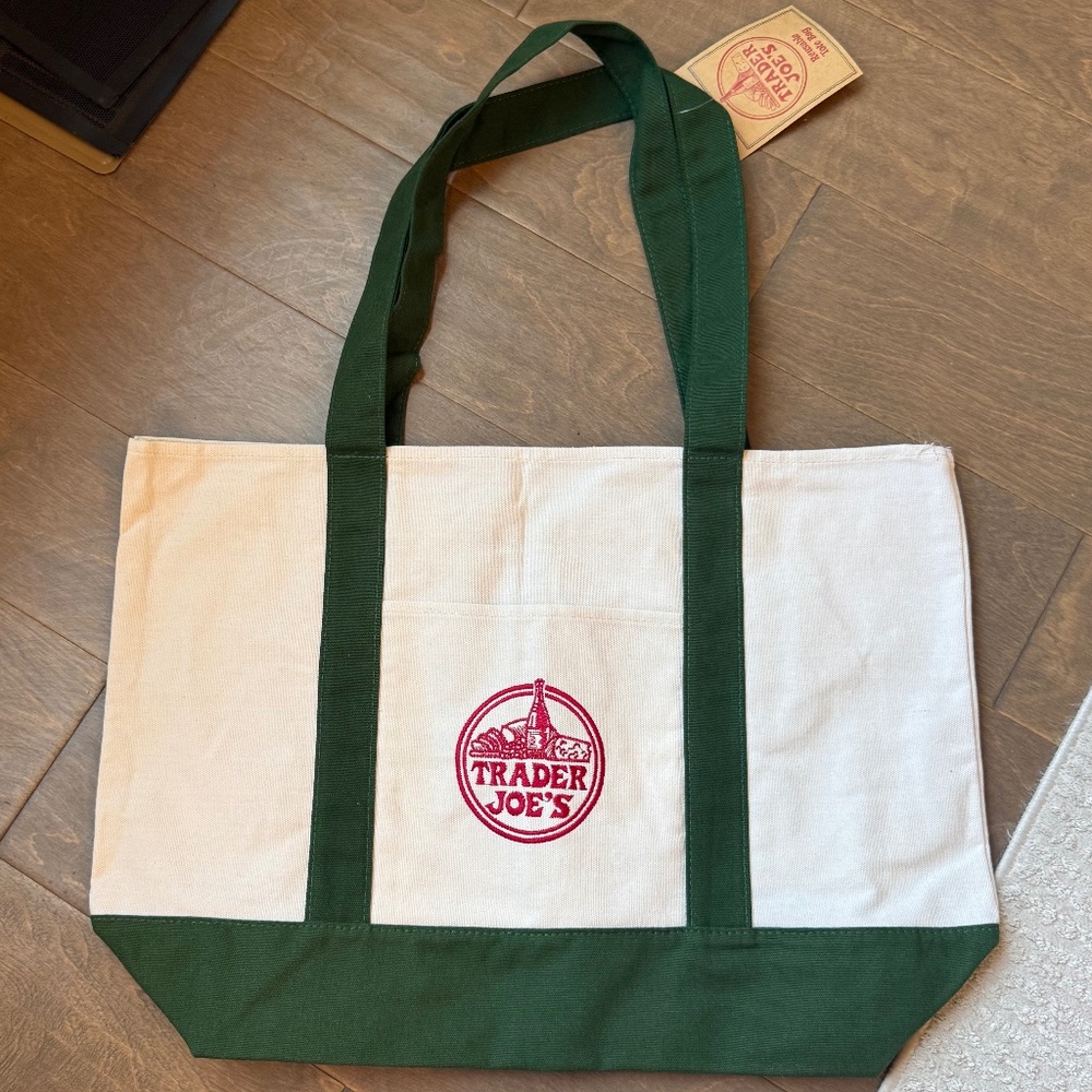 Trader joes big tote limited edition big size, green color